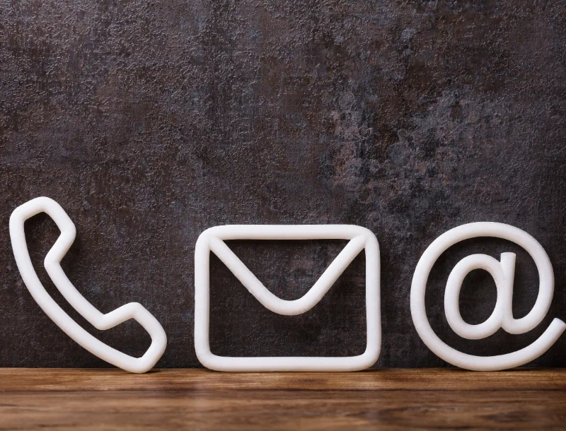 Nous contacter pour vos pjet de rénovation clé en main à Clermont-Ferrand & Combraille-Boutonnet Rénov-entreprise de rénovation-renovation d'ampleur-travaux-artisan-rénovation intérieure-salle de bain-isolation-chauffage-terrasse-Combrailles-Saint-Nectaire-Clermont-Ferrand-Puy-de-Dôme