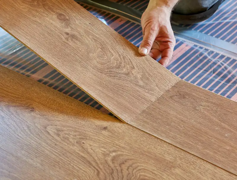 Revêtements de sol-Boutonnet Rénov-entreprise de rénovation-renovation d'ampleur-travaux-artisan-rénovation intérieure-salle de bain-isolation-chauffage-terrasse-Combrailles-Saint-Nectaire-Clermont-Ferrand-Puy-de-Dôme