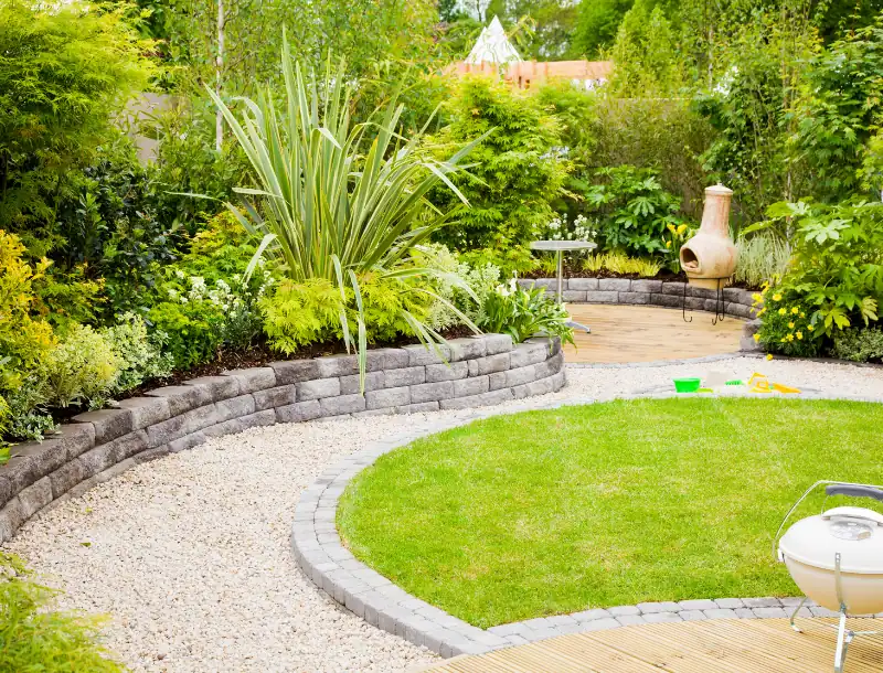 Travaux de terrassement-Boutonnet Rénov-entreprise de rénovation-renovation d'ampleur-travaux-artisan-rénovation intérieure-salle de bain-isolation-chauffage-terrasse-Combrailles-Saint-Nectaire-Clermont-Ferrand-Puy-de-Dôme-1